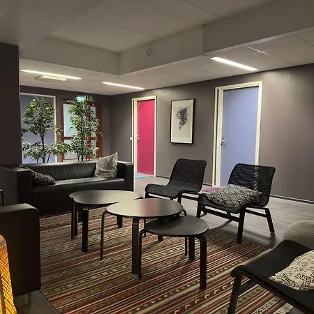 The Airport - 20rooms Вантаа