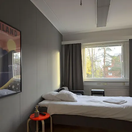 The Airport - 20rooms