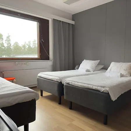 The Airport - 20rooms 2*