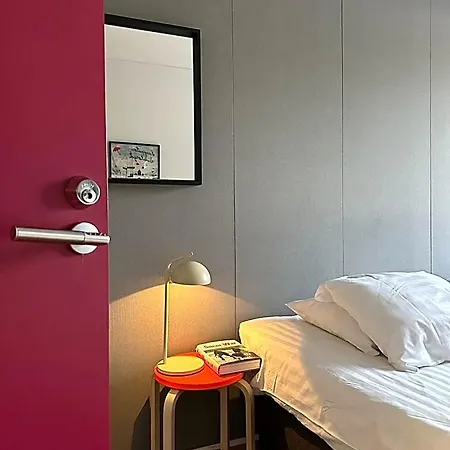 ホテル The Airport - 20rooms