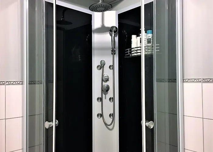 The Airport - 20rooms Отель