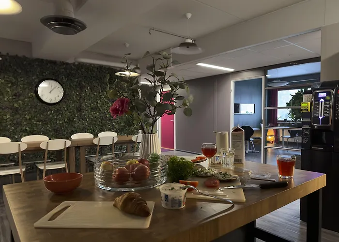 The Airport - 20rooms Отель 2*