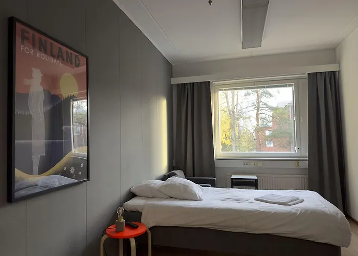 The Airport - 20rooms